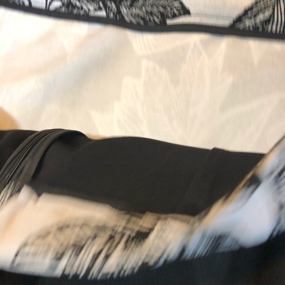 Calvin Klein skirt - Picture 5 of 6